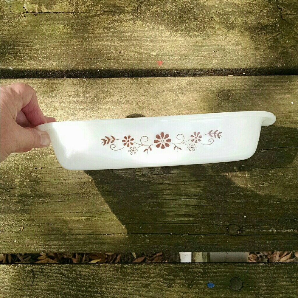 Vintage Dynaware Small Casserole Dish w/ Handles
